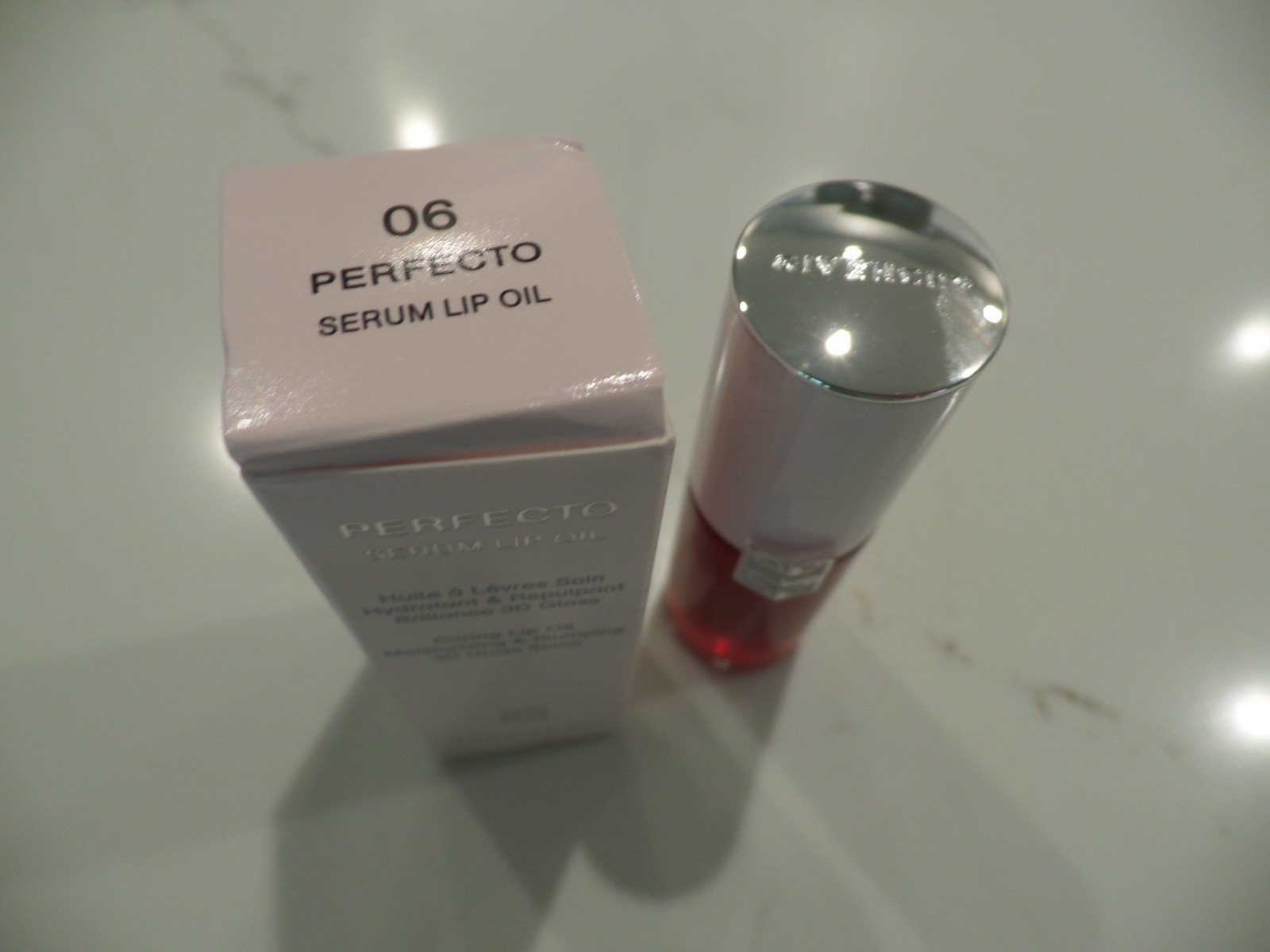 NIB Latest GIVENCHY Perfecto serum lip oil .26 oz, made France, shades to pick.