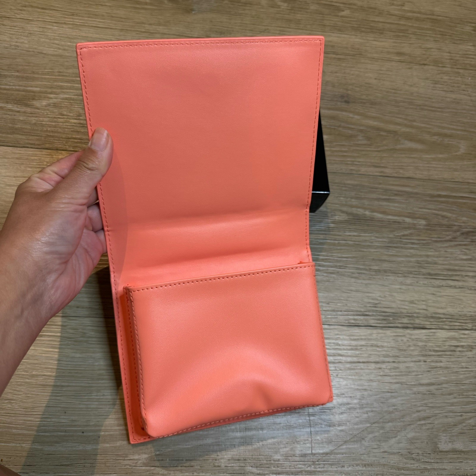 CHANEL Makeup Takeaways Nature Getaway Limited Edition Folding Makeup Bag Pink