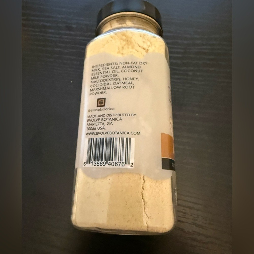 NWT Evolve Botanica | Restore Oatmeal Milk Bath | 5.25 Oz