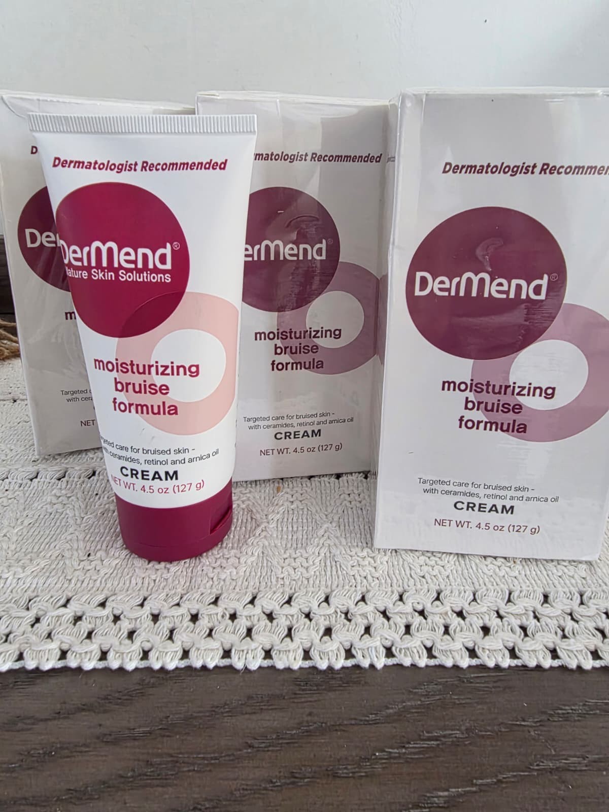 dermend moisturizing bruise formula cream 4.5 oz Exp 31/5/28