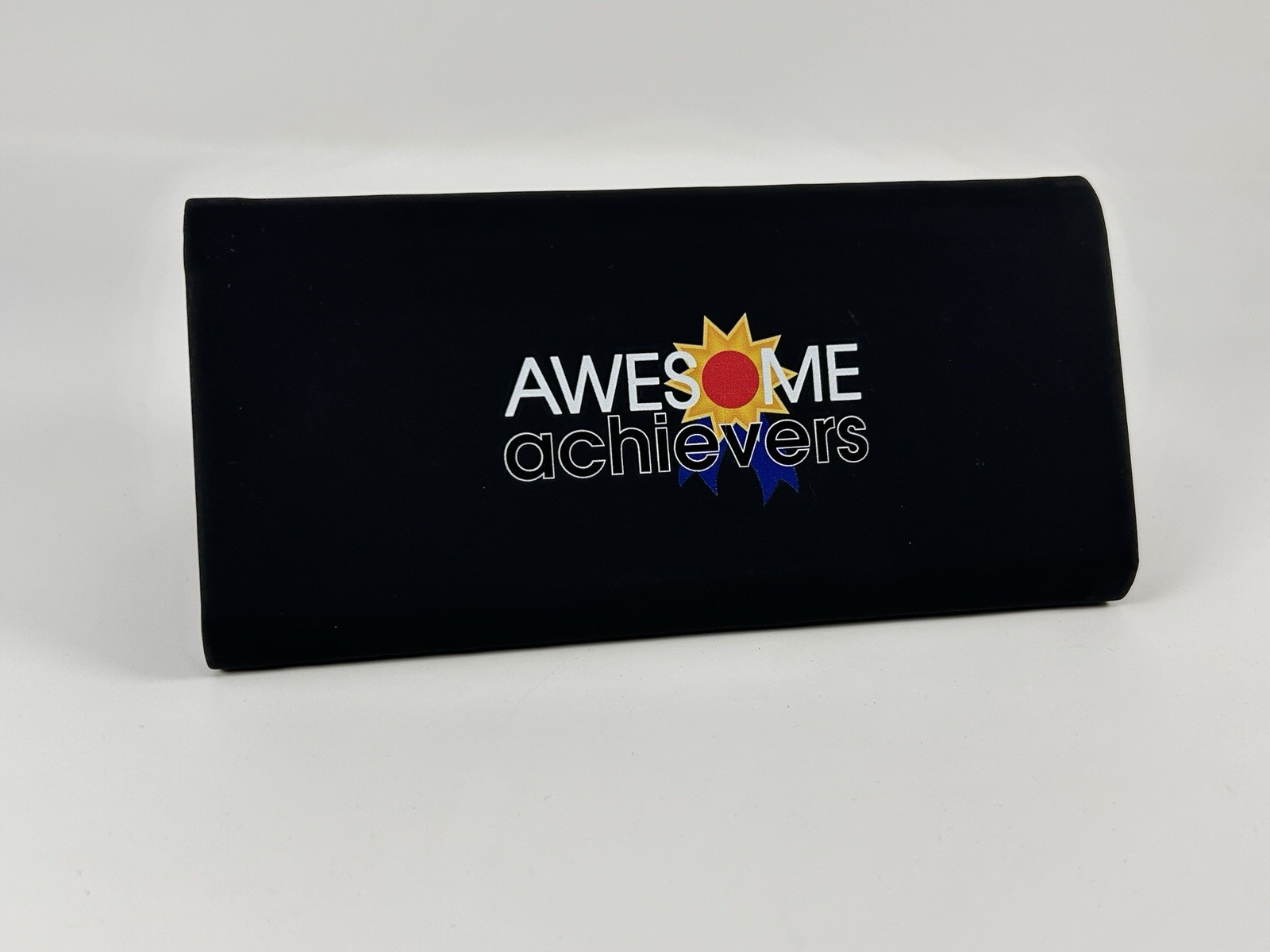 Maui Jim Branded Awesome Achievers Trifold Sunglasses Case