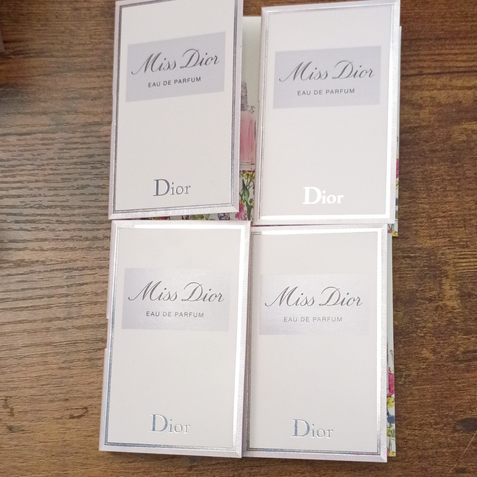4pk Dior Miss Dior Eau de Parfum Spray Sample Size 1 ml / 0.03 fl oz