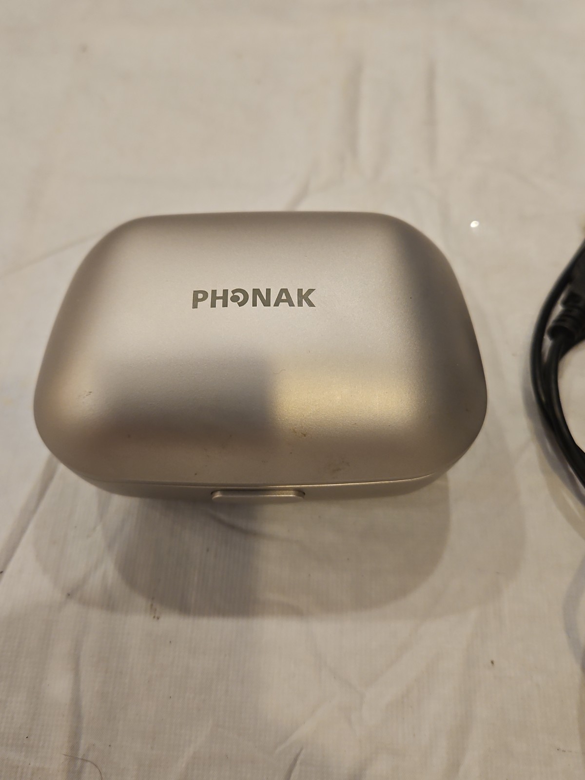Phonak Audéo M70-R (Marvel) Hearing Aids. L and R. Color White Tested Works