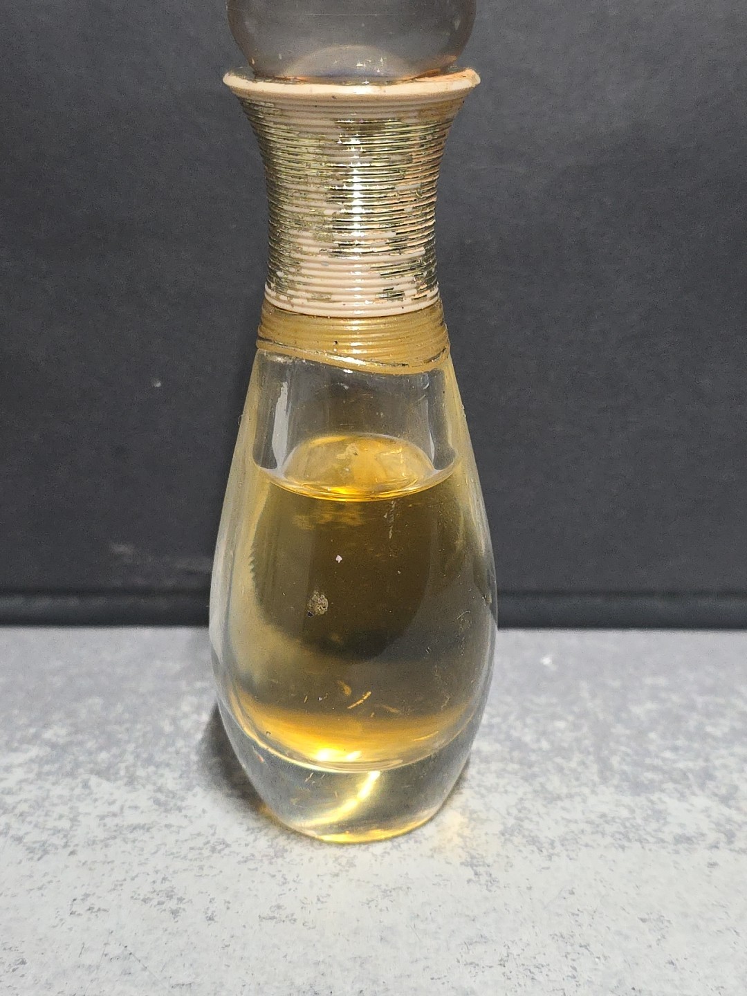 Dior J’adore Eau De Parfum Roller-Pearl 20ML/0.67fl.oz. Look Pictures