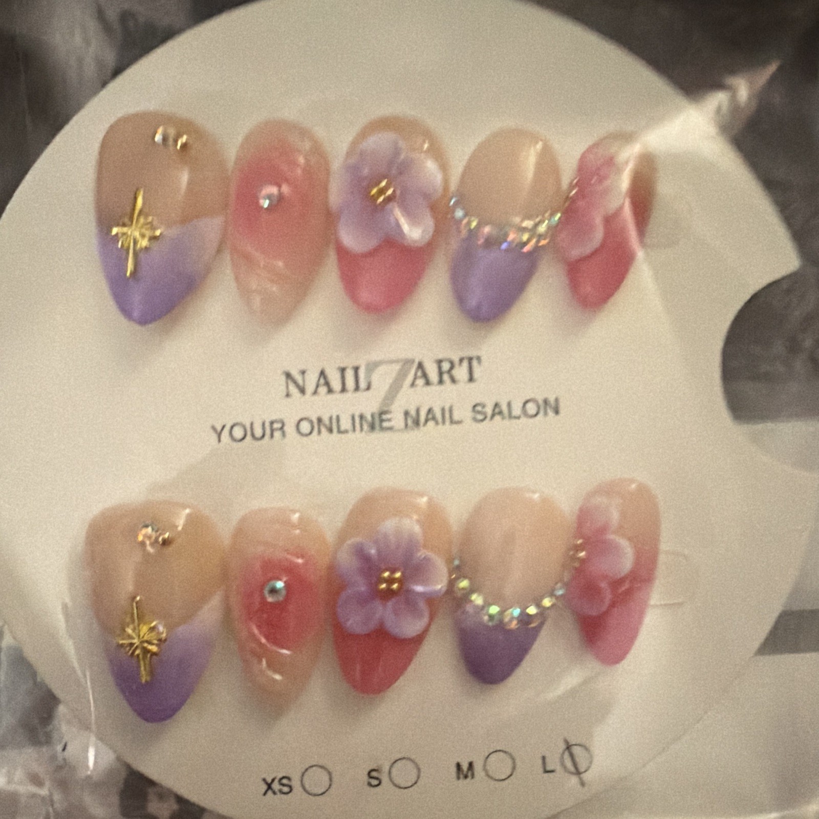 Fat Fat’s home Press-On Nails Long Almond 3D Floral Multicolor Shiny