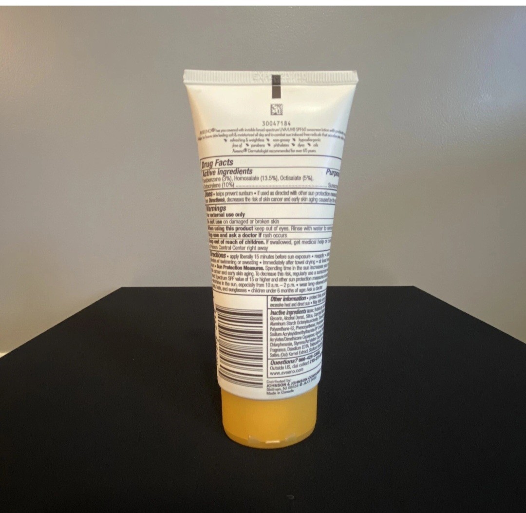 Aveeno Protect + Hydrate Sunscreen SPF 60 3 fl oz (88 ml) With Prebiotic Oat