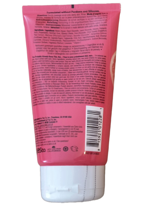 Yes to Grapefruit daily facial scrub & cleanser with vitamin C 2 Tubes