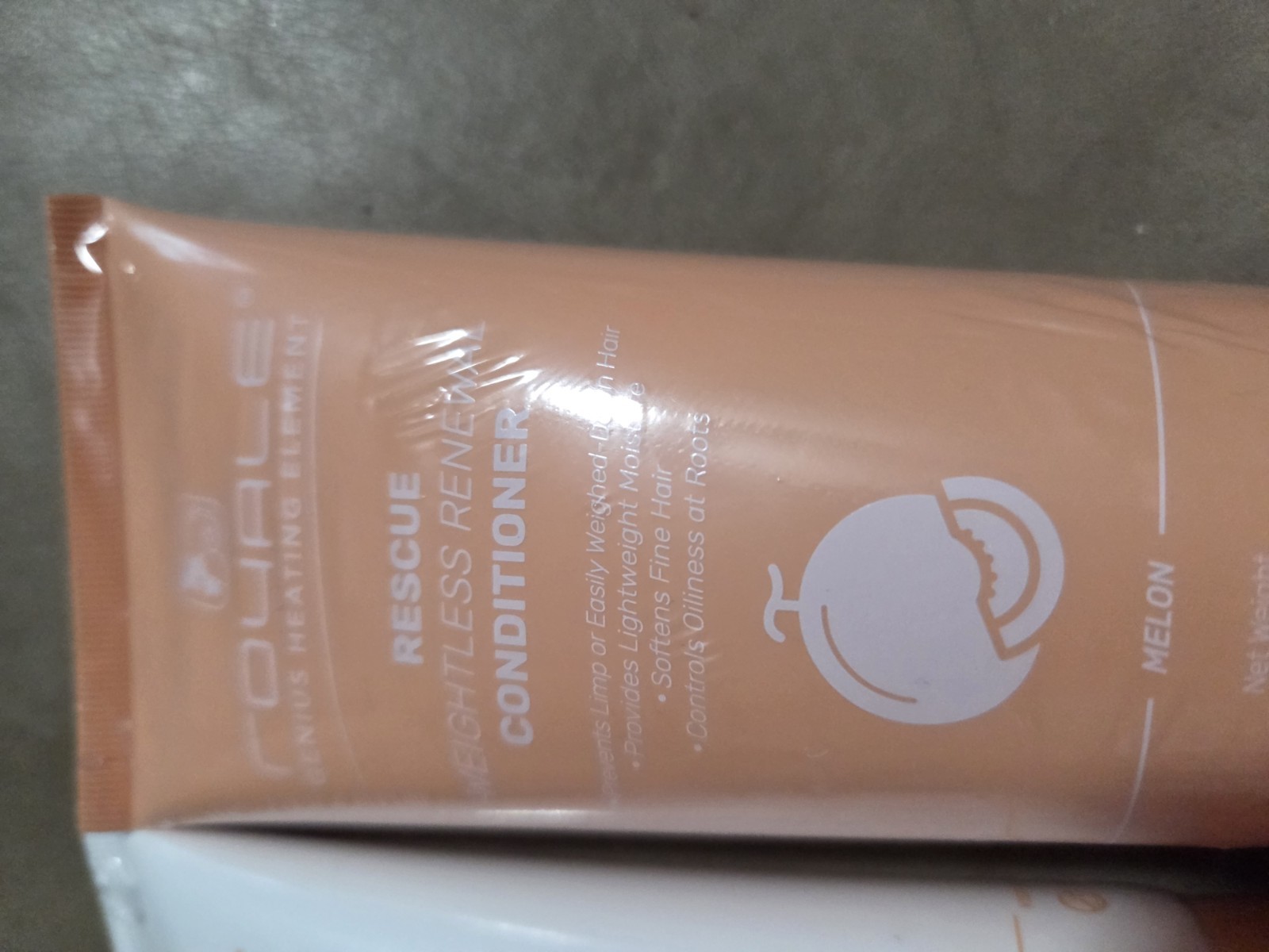 Royale Rescue Weightless Renewal Shampoo/Conditioner Set MSRP $300 Free Shipping
