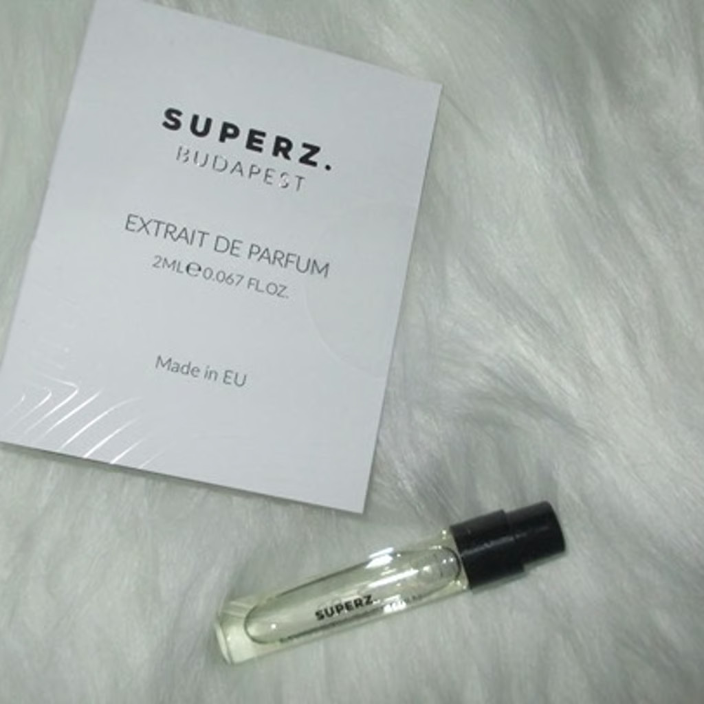 SUPERZ Budapest AISHAH sample Extrait De Parfum 0.06 fl oz. w card