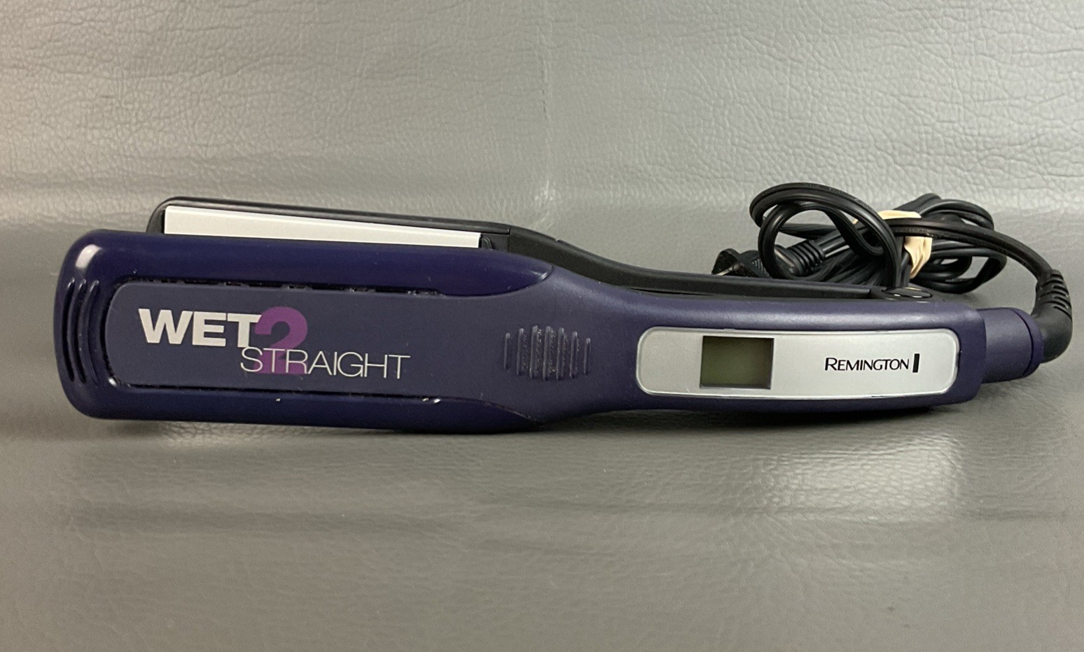 Remington Wet 2 Straight Flat Iron Wide Plate 2″ Purple S8001 Hair Straightener