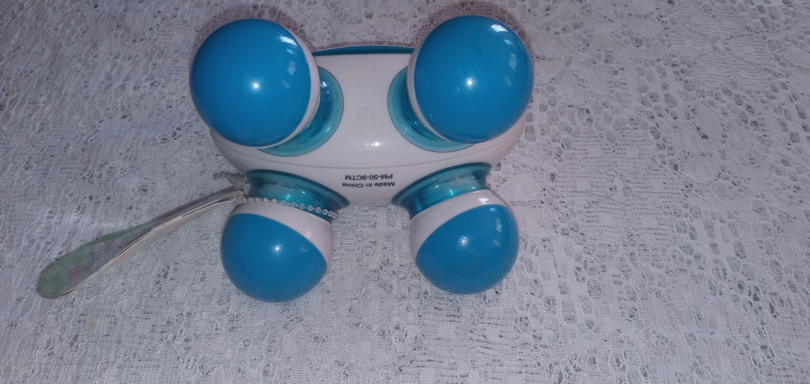 HOMEDICS QUATRO MINI HANDHELD MASSAGER – BLUE Battery Operated