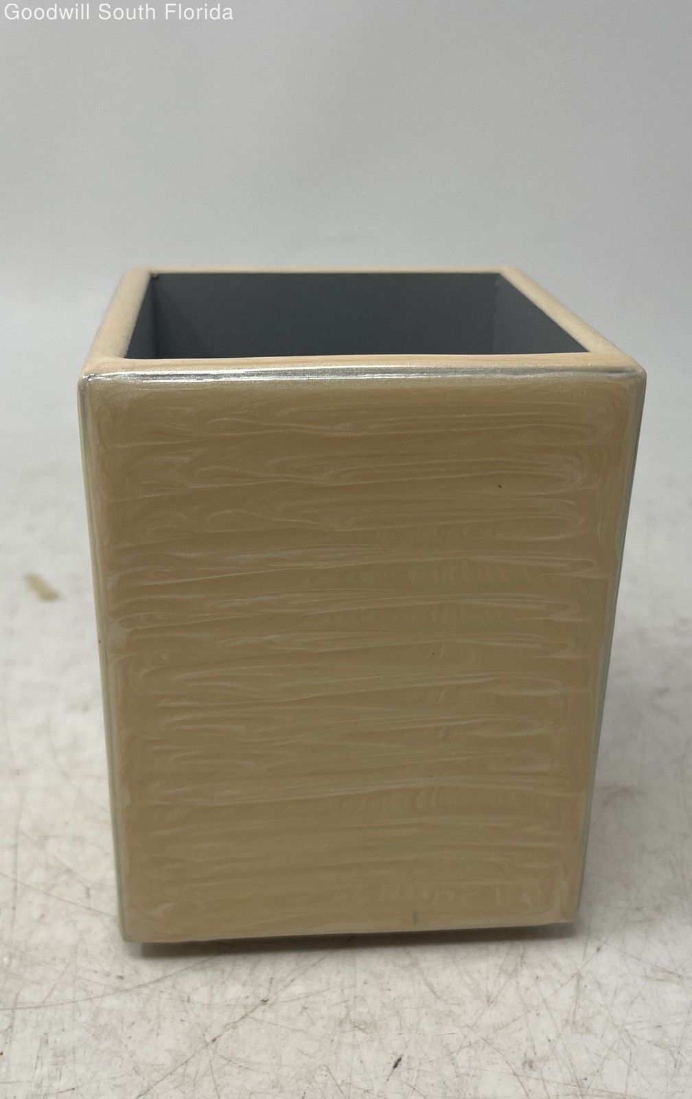 Mike & Ally Beige Enamel Bathroom Decor Accessories Tissue Box Cover