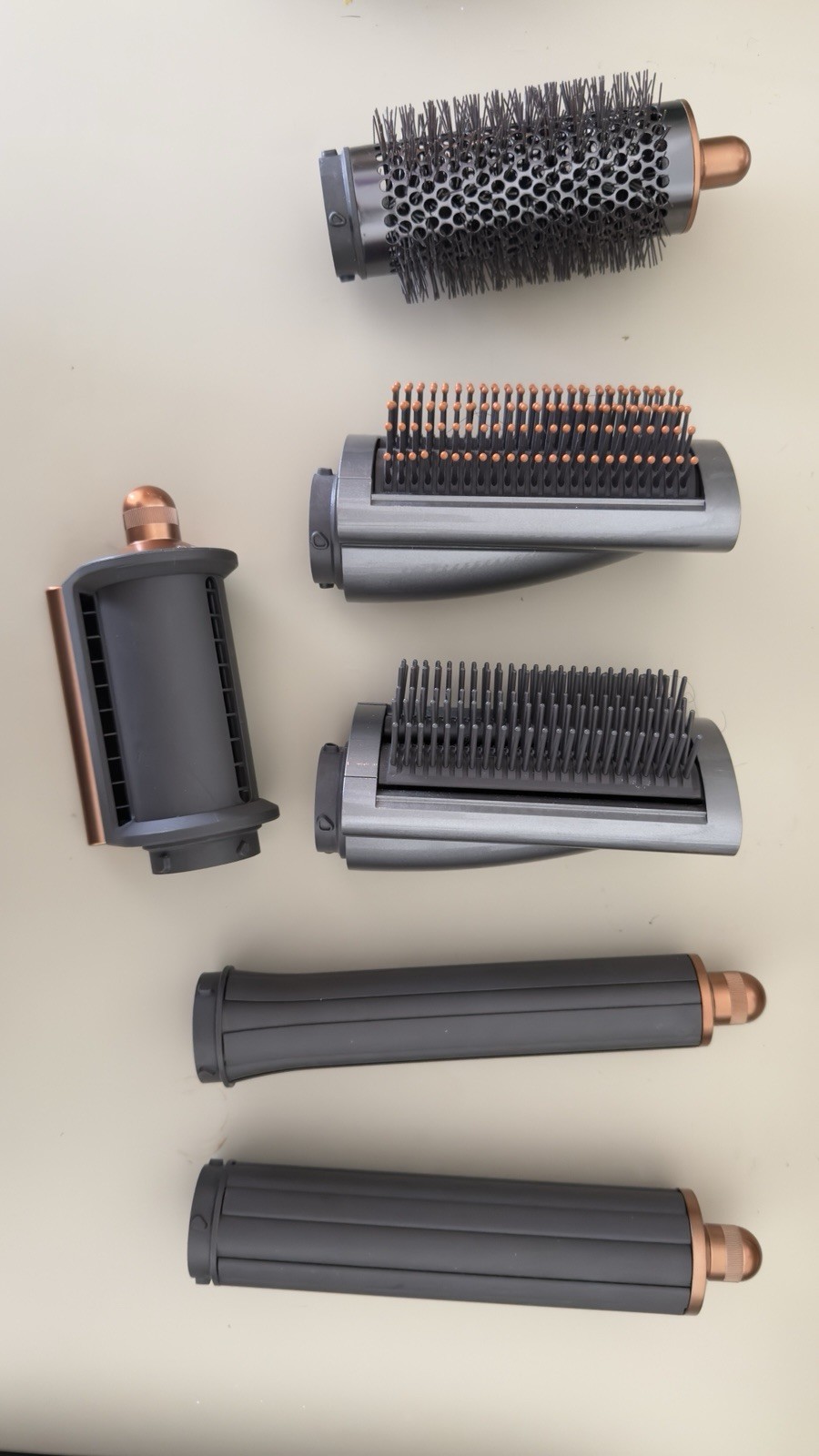 Dyson Airwrap 1.6 in Multi-Styler Complete Long – Gently Used