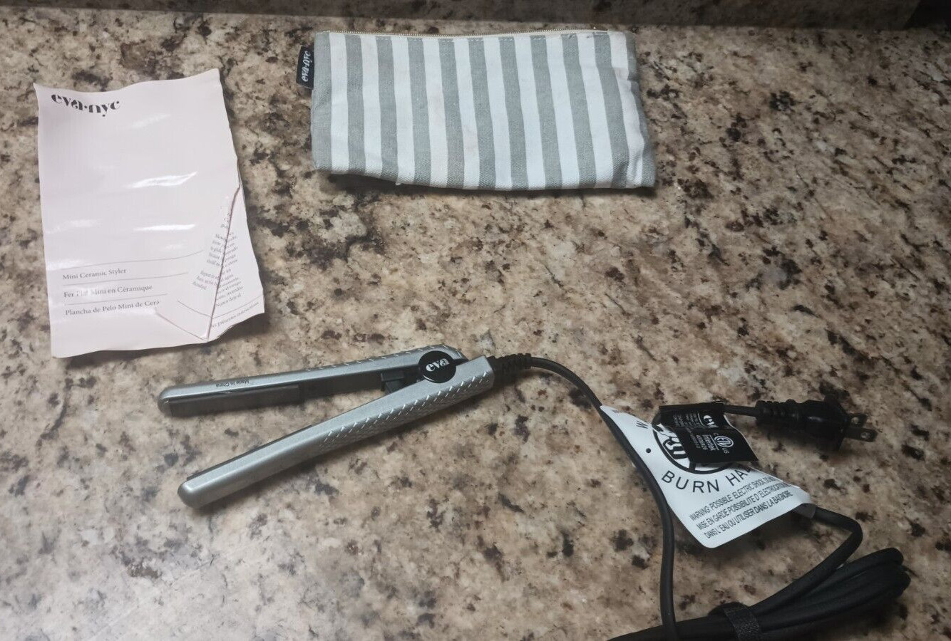 Eva Nyc Mini Ceramic Styler straightener. New with directions bag Travel Read