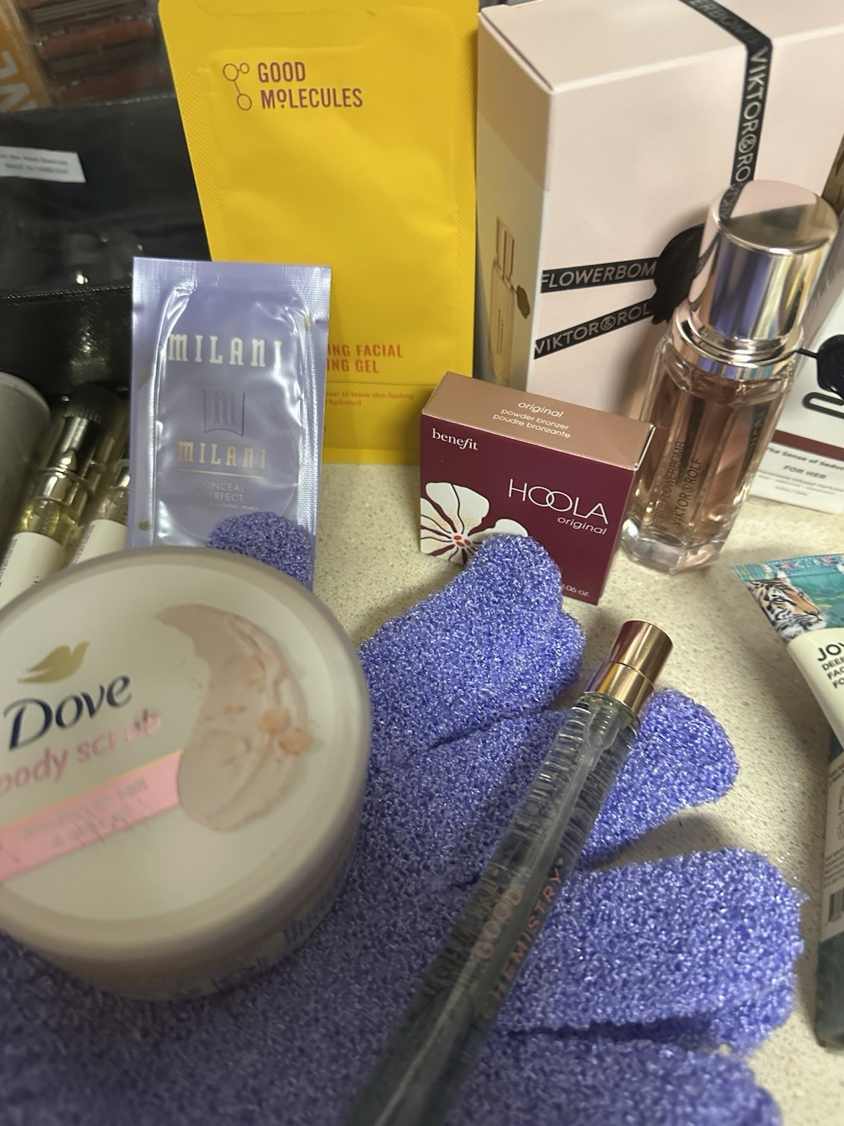 Mixed Brands Travel Size Bath & Body Lot Bag Dove Degree + Flowerbomb Rose