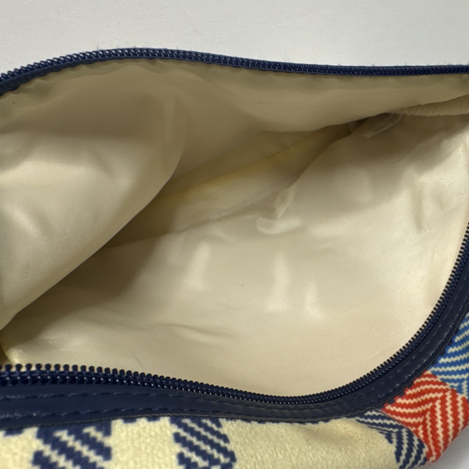 Plaid Checkered Zip Makeup Bag Pouch/Case Beige Blue Red Zipper Closure