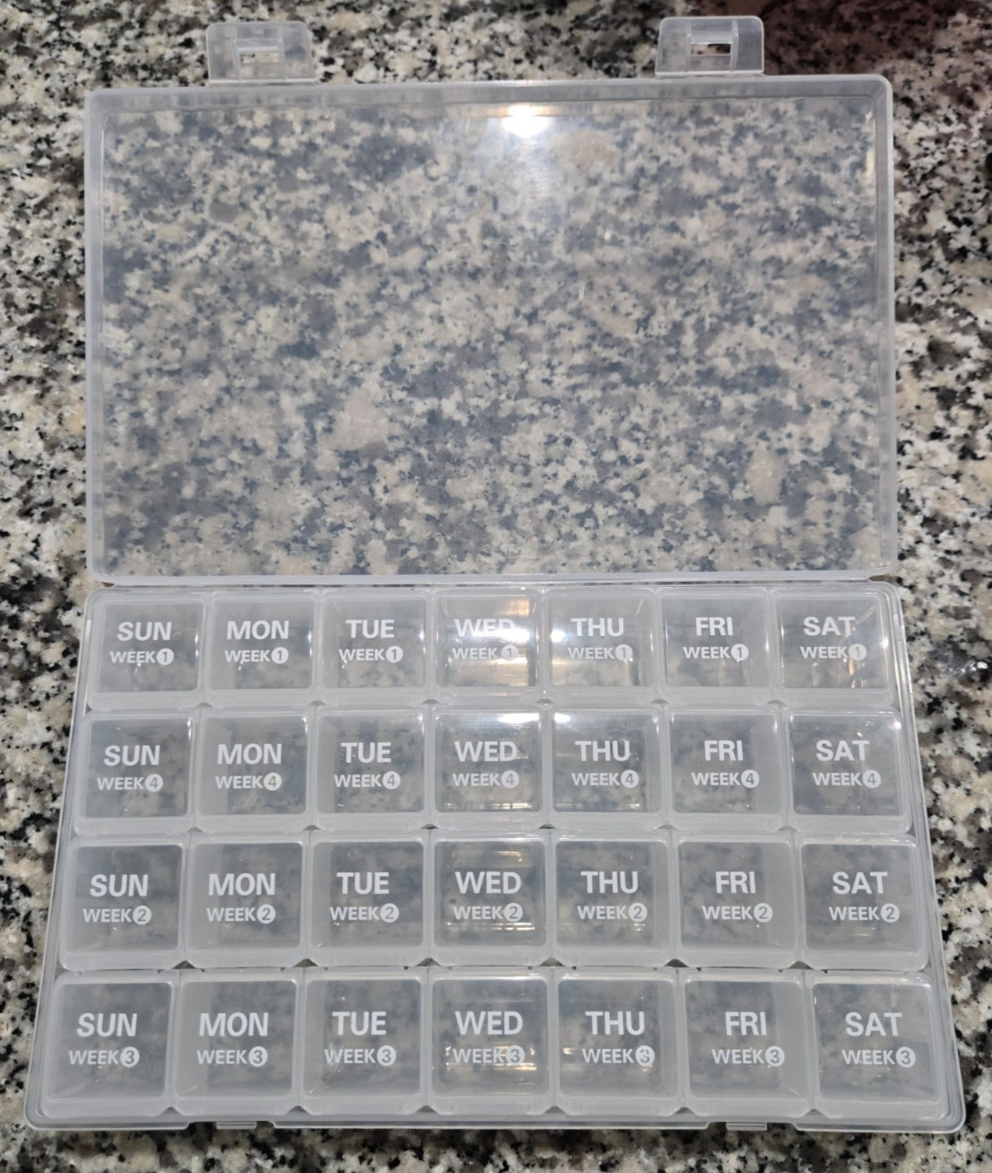 XL Monthly Pill Organizer 1 Time a Day, 4 Weeks Pill Case Large Compartments