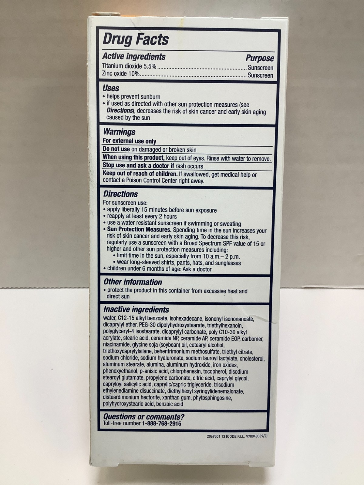 CeraVe Hydrating Mineral Sunscreen SPF 30, Medium Sheer Tint, Exp. 08/2026, 3pk