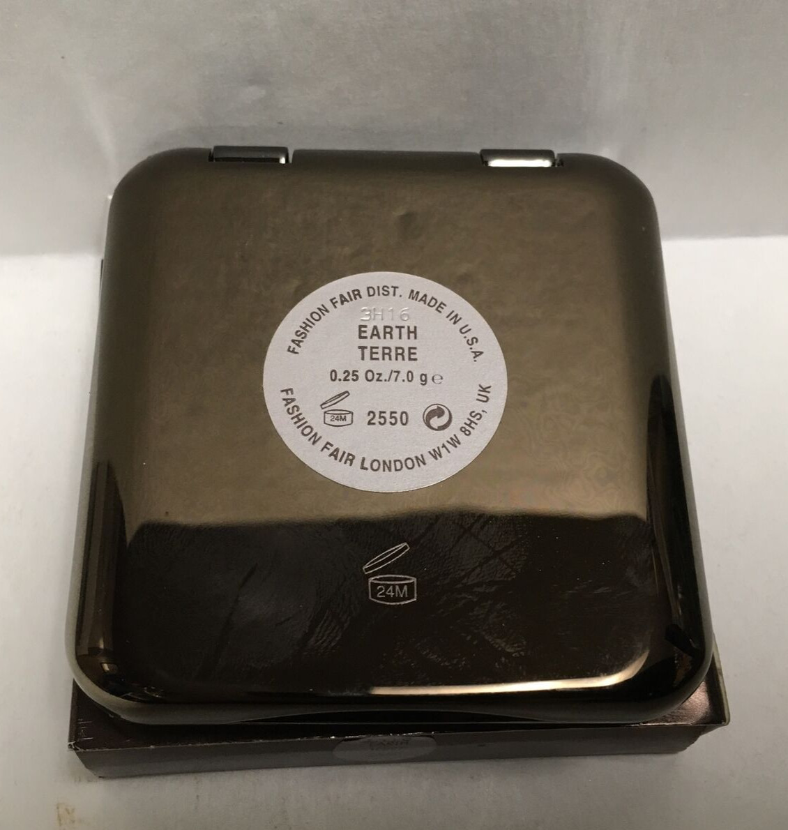 FF PERFECT FINISH ILLUMINATING POWDER (EARTH) NIB 0.25 OZ MADE IN UNITED STATES