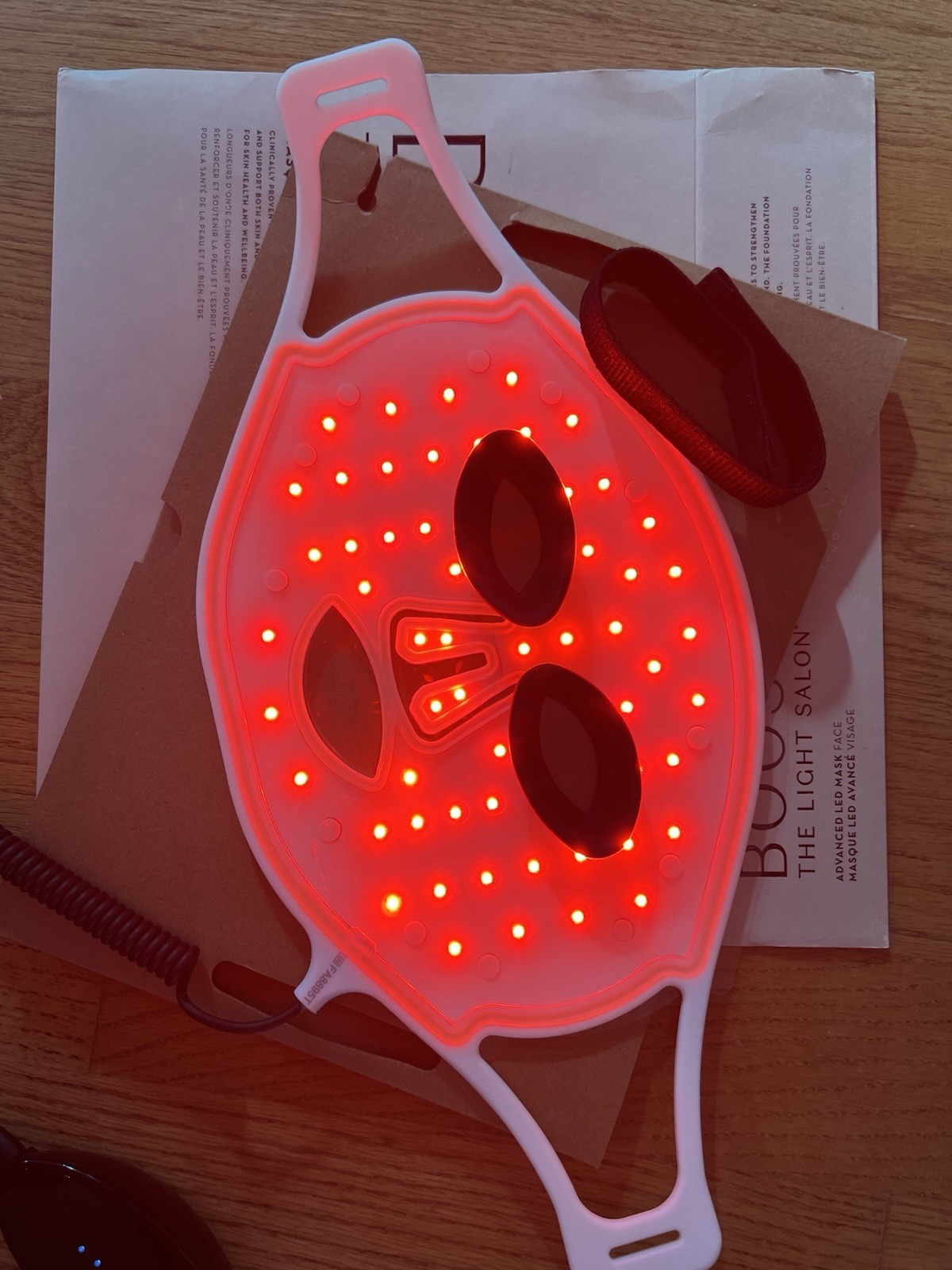 The Light Salon Boost Professional LED Face Mask- Gently Used-Great condition