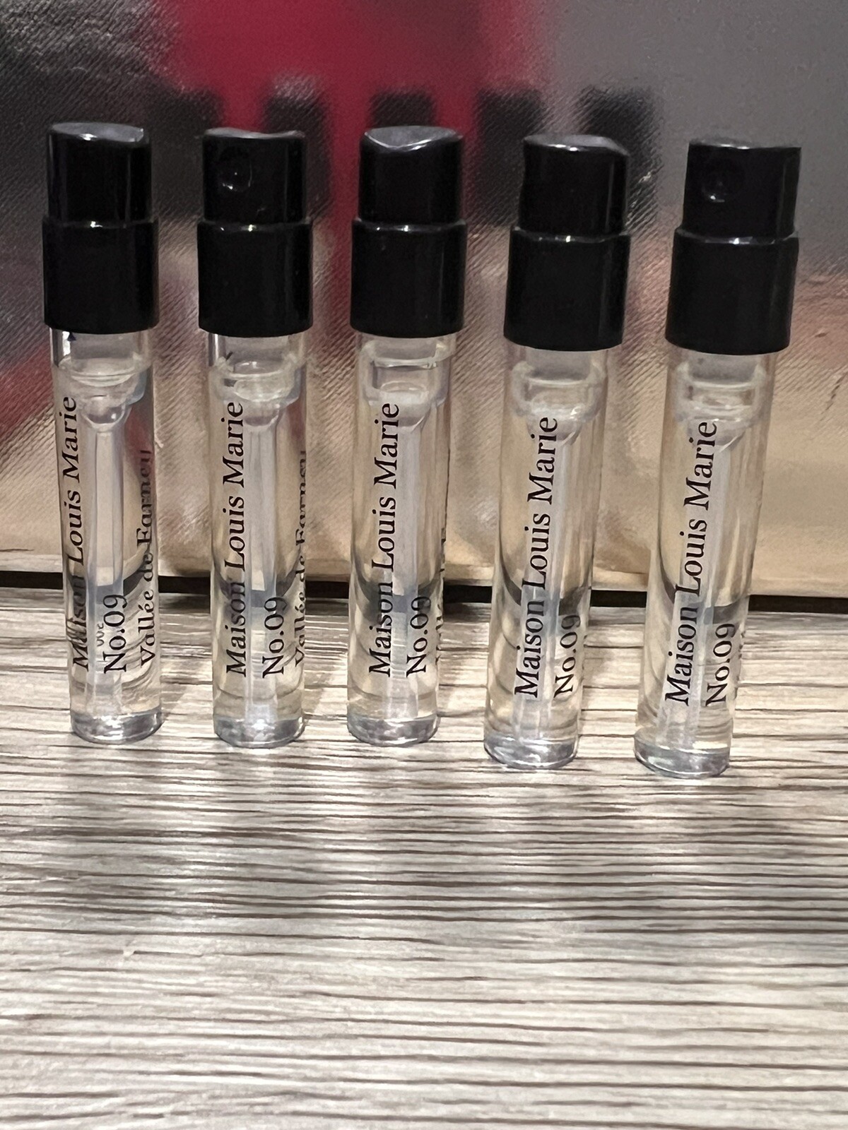 X5 Maison Louis Marie No.09 Vallee De Farney Eau De Parfum 1.5ml Sample Spray