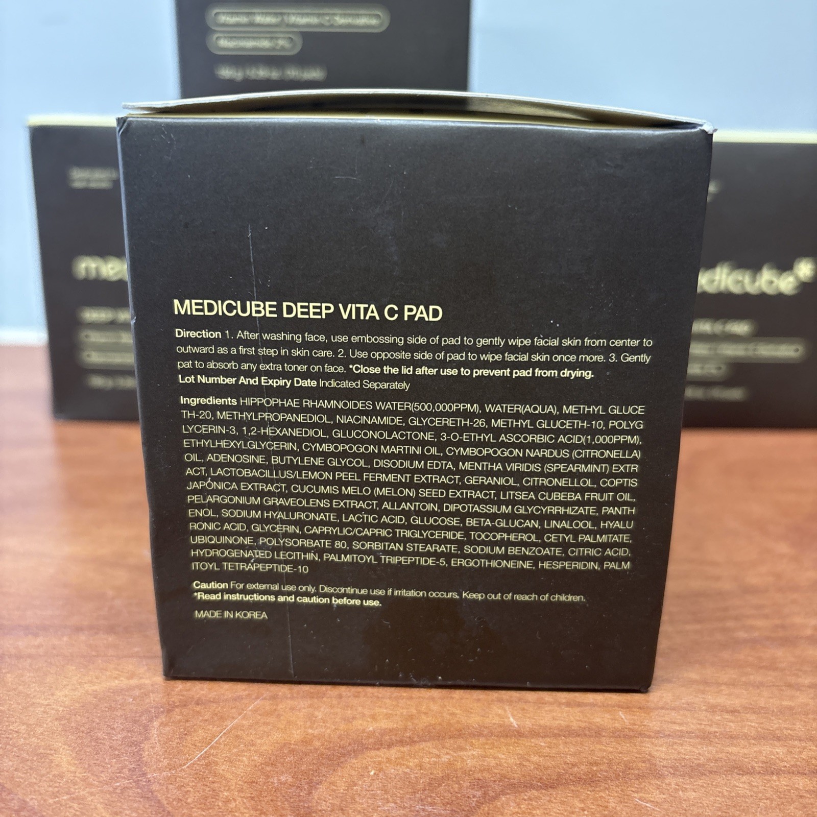 Pack Of 5 Medicube Deep vita C pad – 70 pads – Brightening &Hydration Exp 06/28+