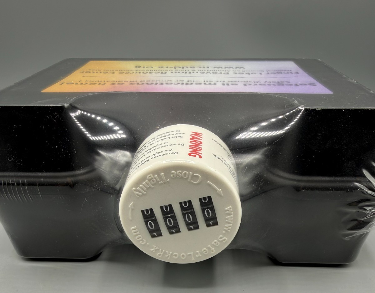 Safer Lock Box Secure Your Meds W/ Combination 4 Digit Locking Cap New Sealed