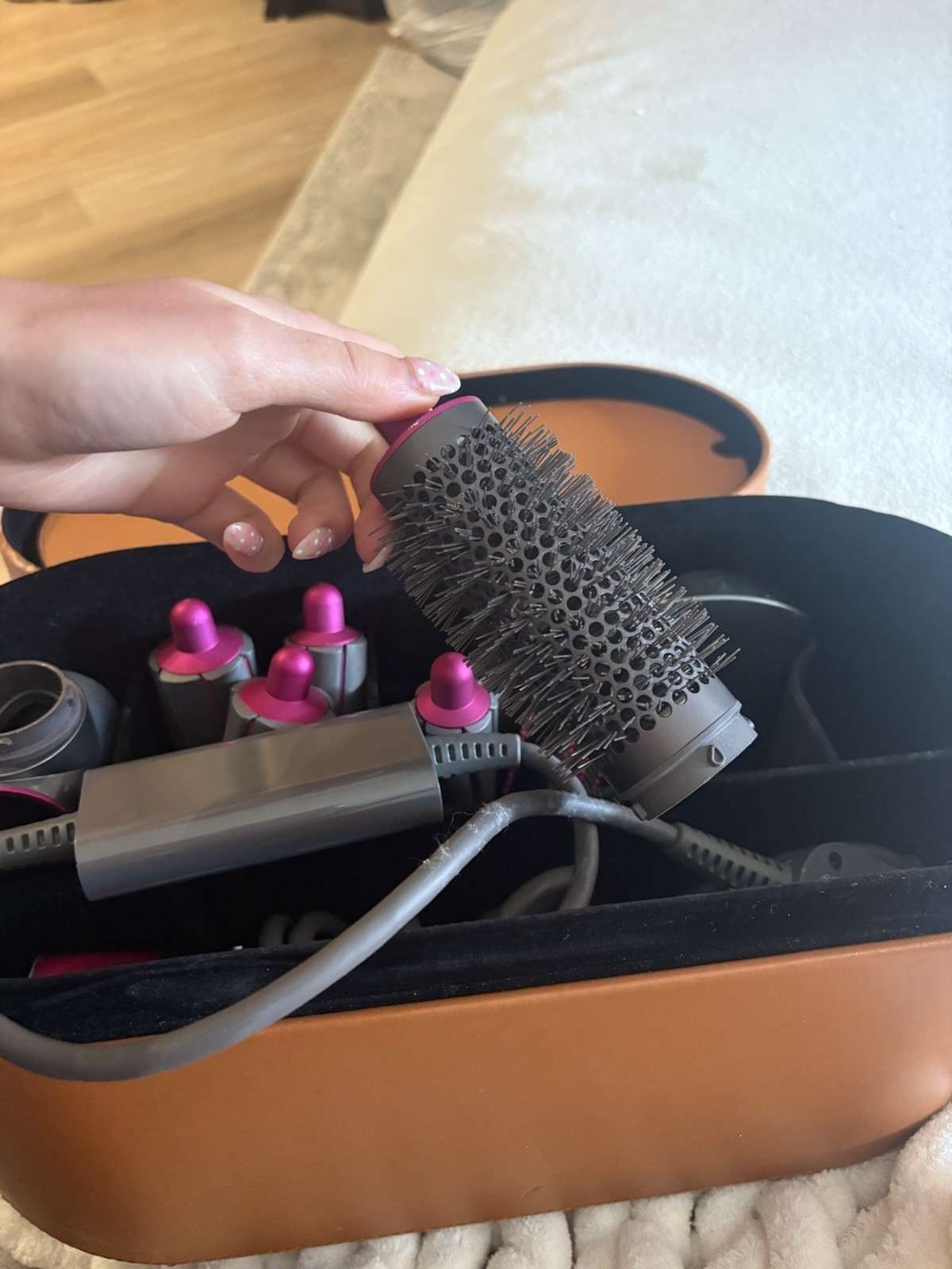 Broken Dyson Airwrap with All Attachments Purple Y5V-US-SAM7954A