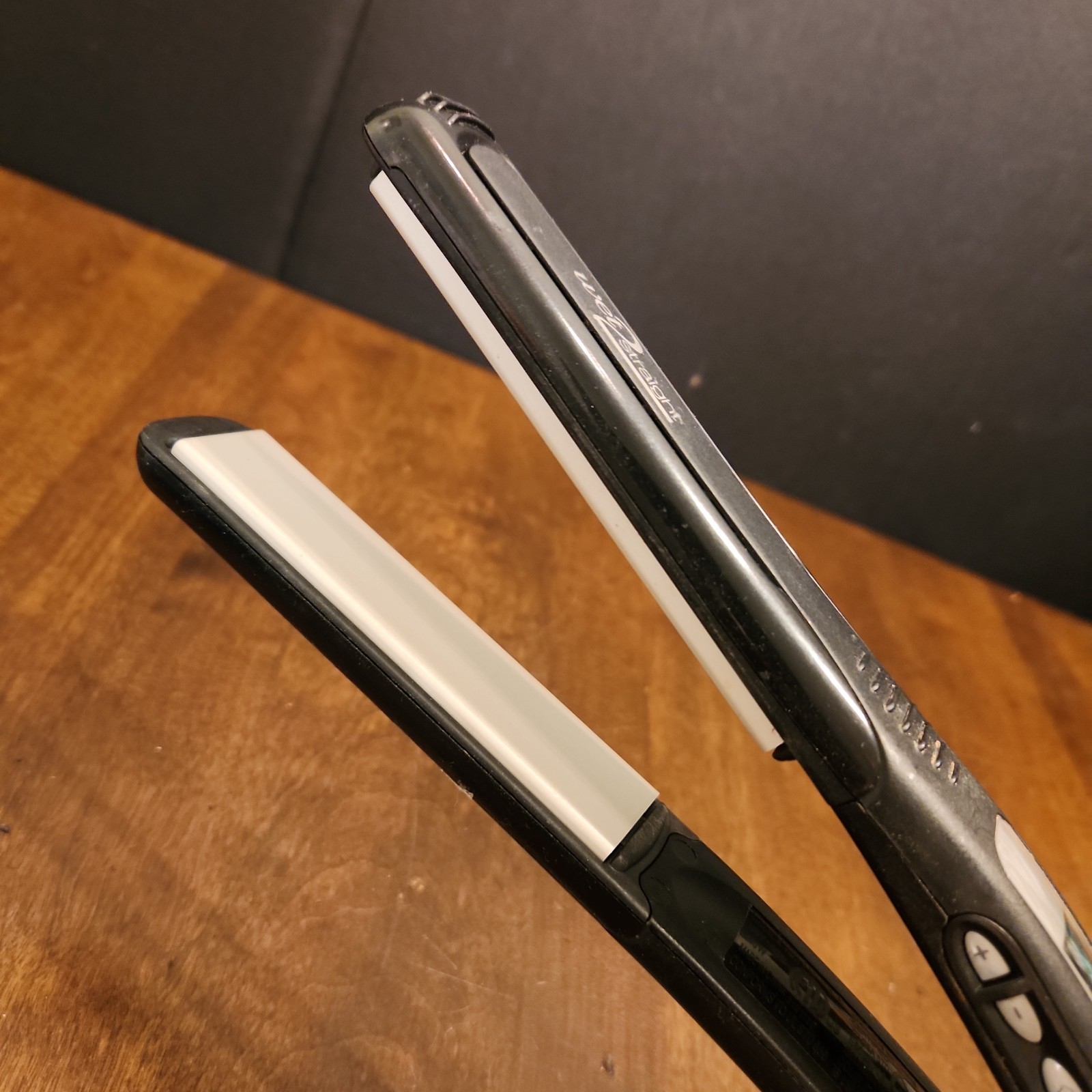 Remington Wet 2 Straight Flat Iron 1″ S-7901 Ceramic Plates Straightener WORKS