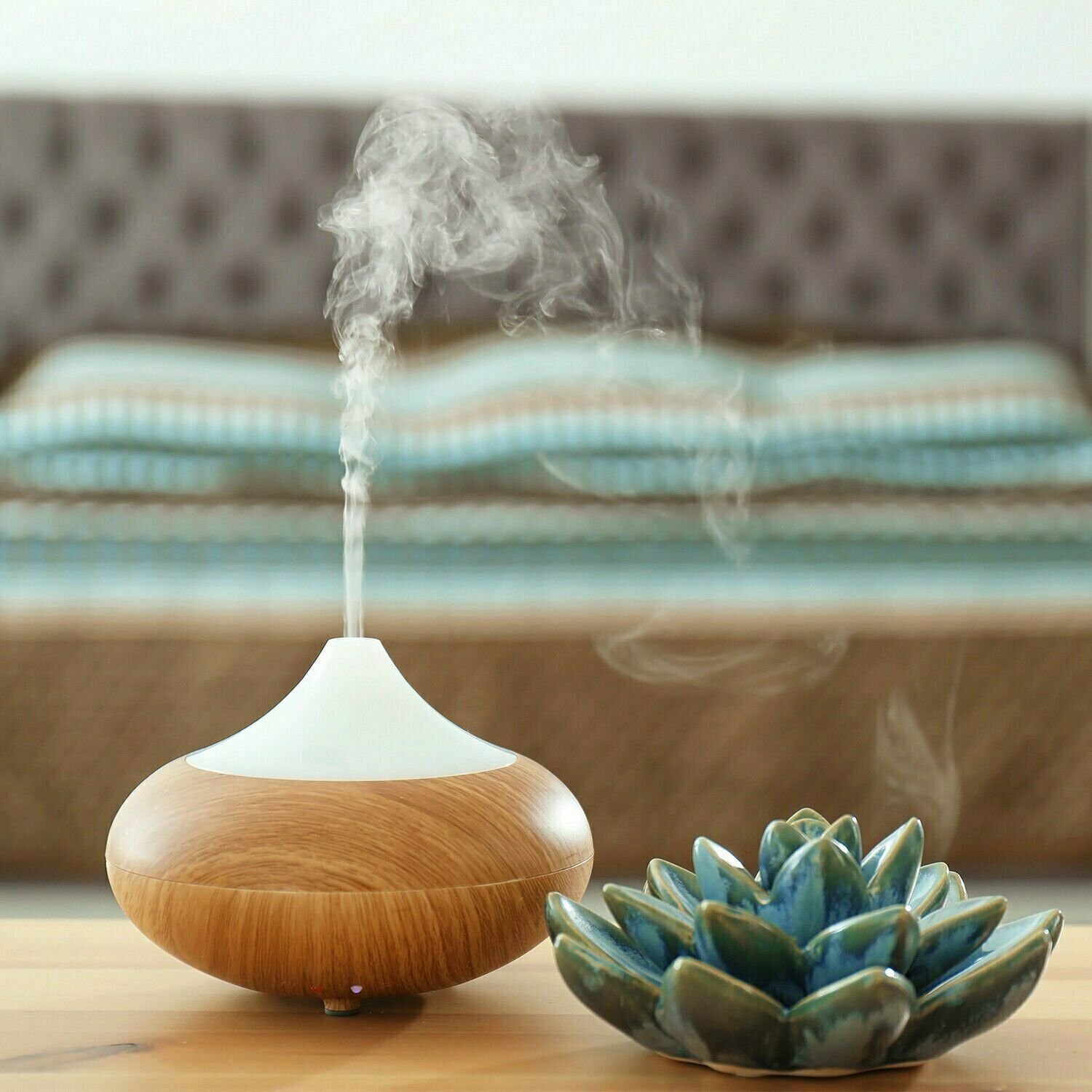 Essential Oil Aromatherapy Diffuser and Humidifier w/ Soft Light – Oak, Small