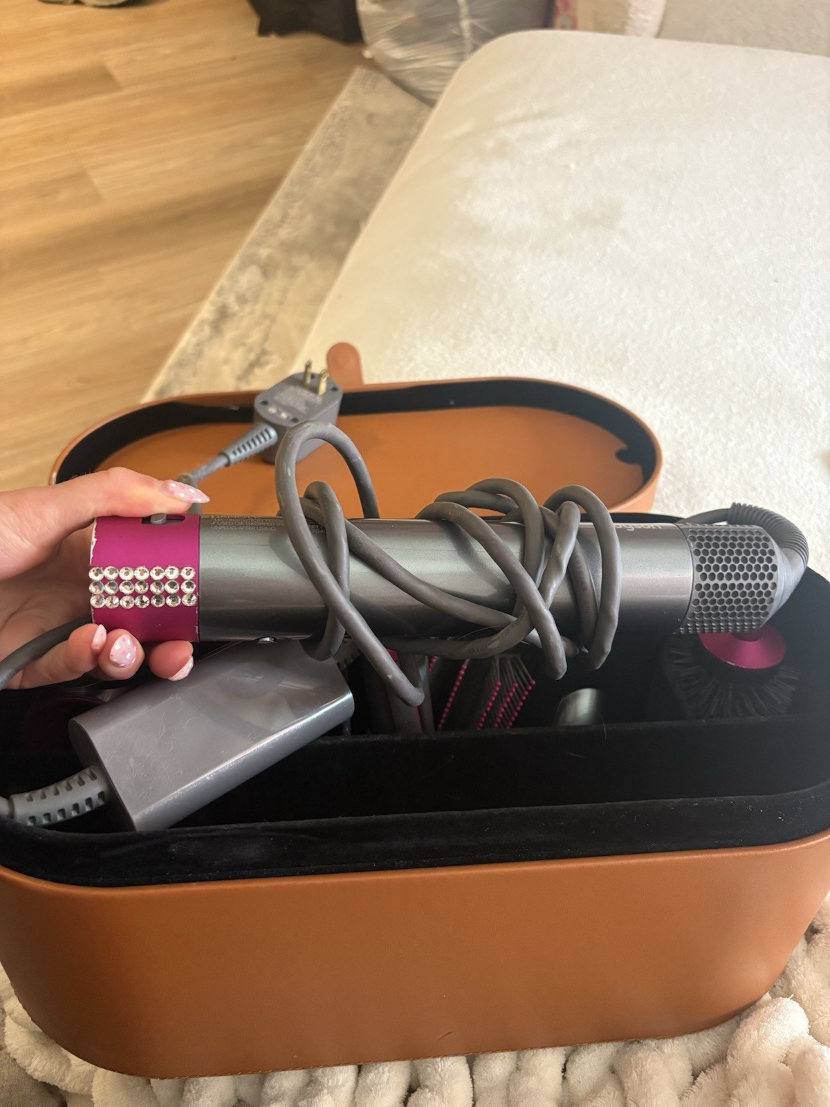 Broken Dyson Airwrap with All Attachments Purple Y5V-US-SAM7954A