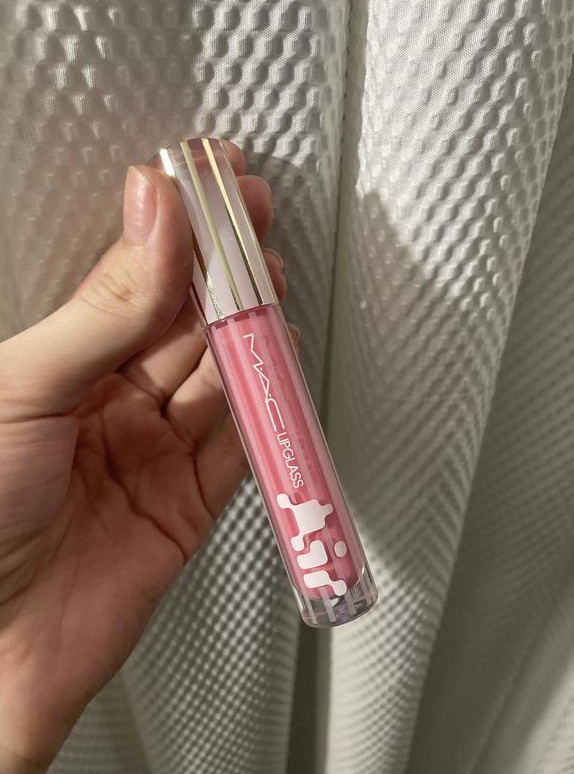 MAC Authentic Lipglass Air Non-Sticky Hydrating Lip Gloss,9 SHADES,0.17 oz/5 mL
