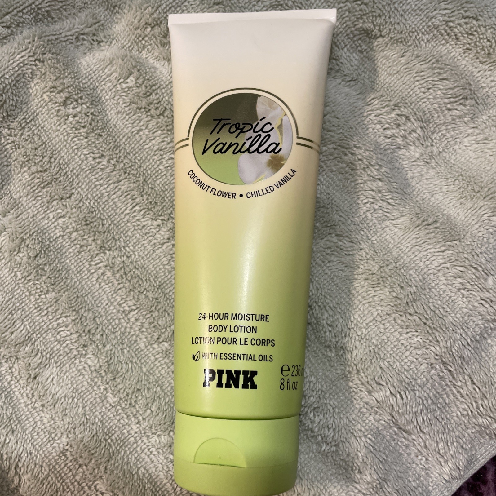 VICTORIA’S SECRET Pink Tropic Vanilla BODY FRAGRANCE LOTION 8 FL OZ / 236 mL NEW