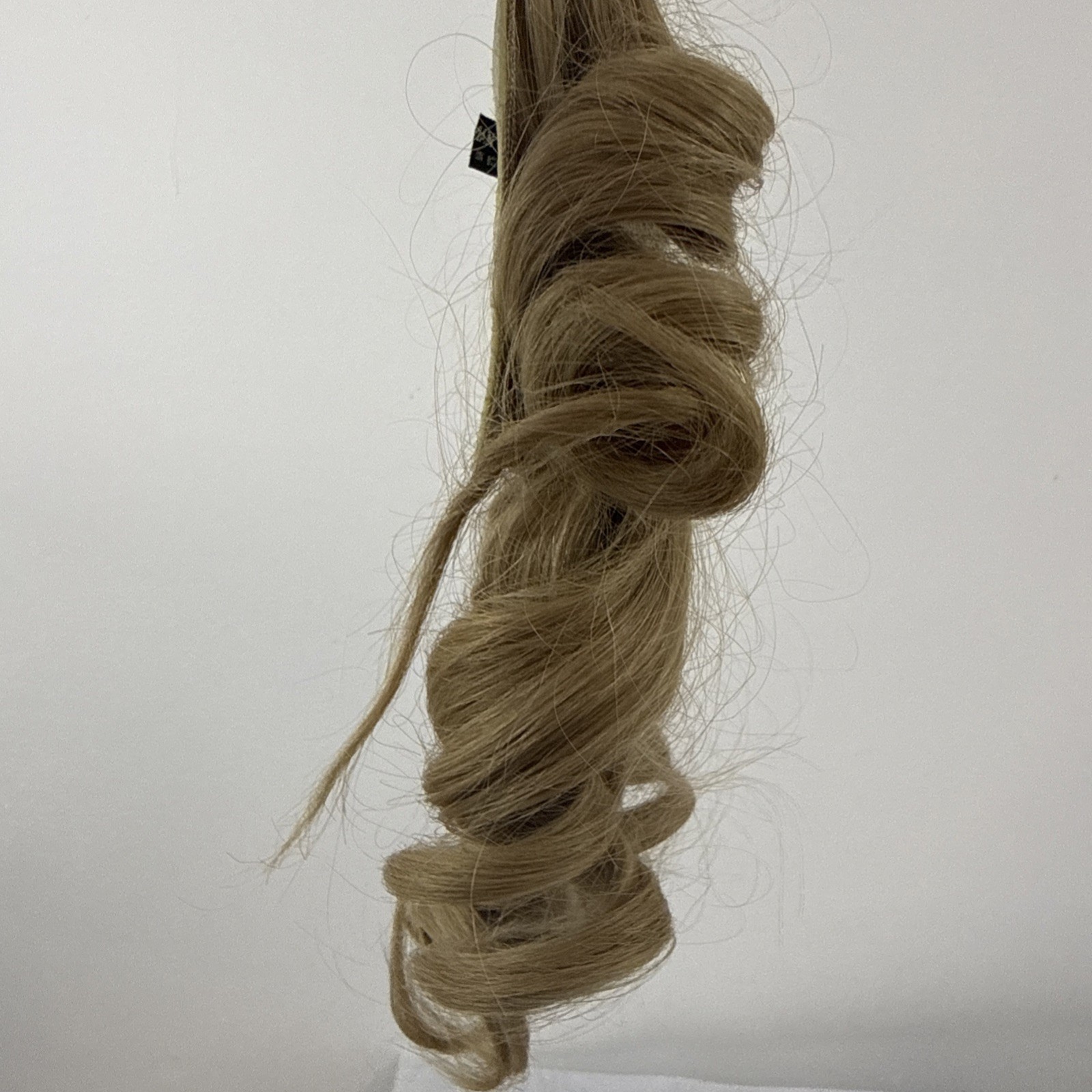 100% Human Hair Wig Made In Korea Medium Brown Blonde, 1960’s Style Flip