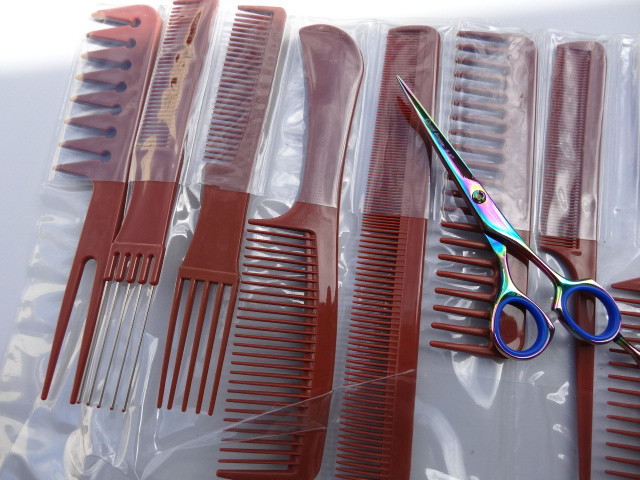 60 Days Warranty_5.5″ Hairdressing Hair Scissors/JapaneseSteel +10 pcs Comb Set