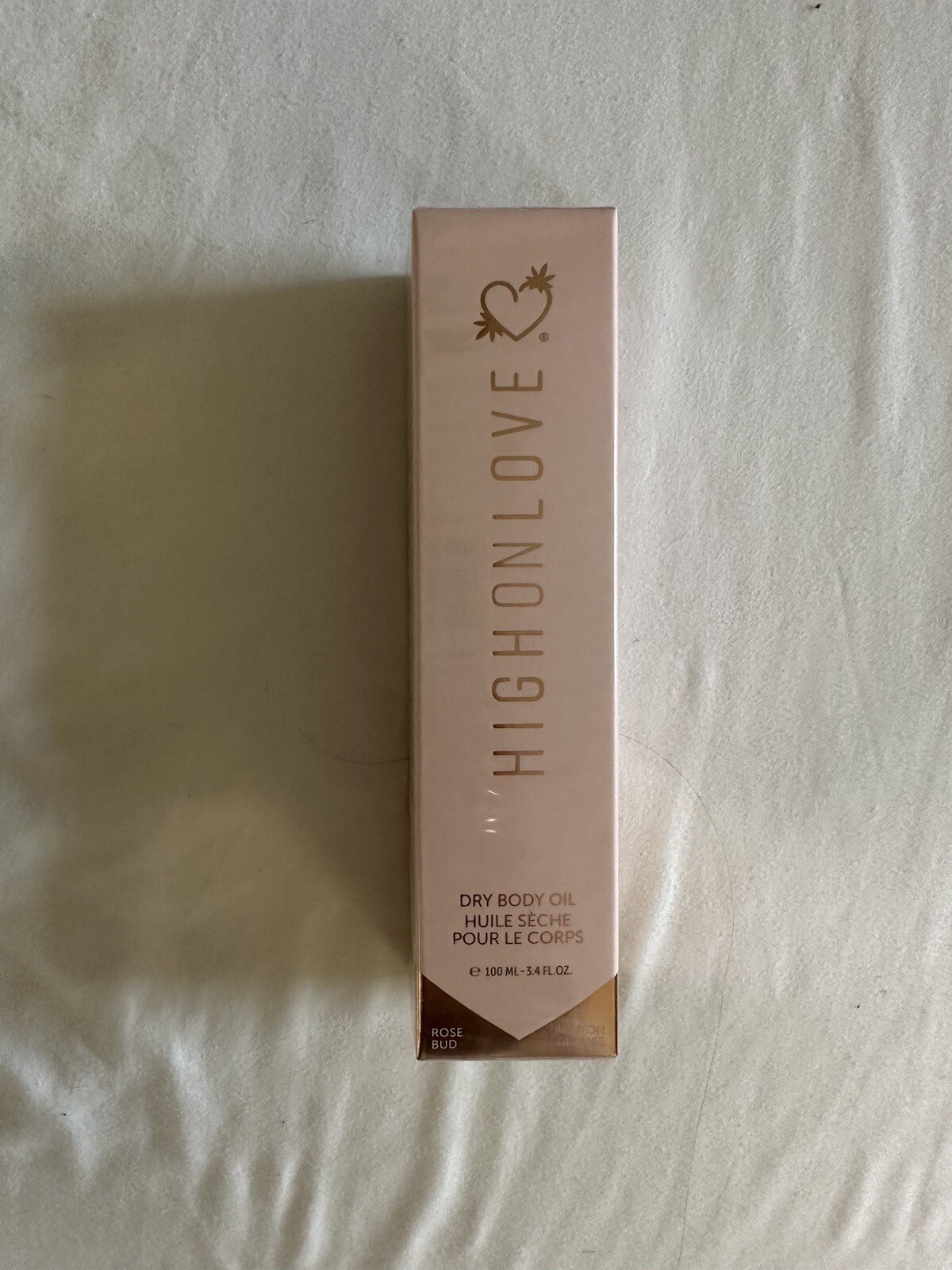 New High On Love Dry Body Oil in Rose Bud BNIB