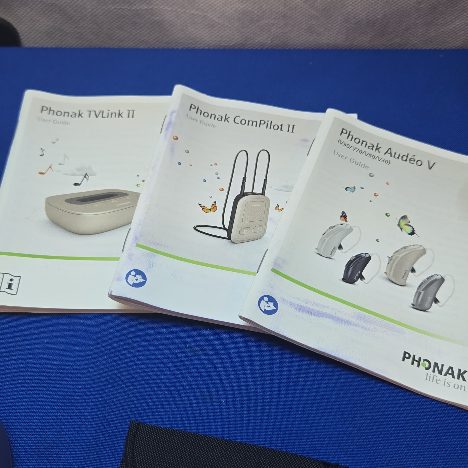 Phonak Audeo 0459 Hearing Aids Pair With Case + TVLink II Base and ComPilot II