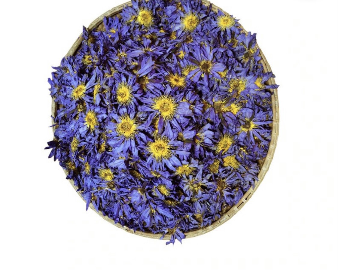 Dried Blue Lotus Herbal tea – 100g – Nymphaea Caerulea- 100% all natural.