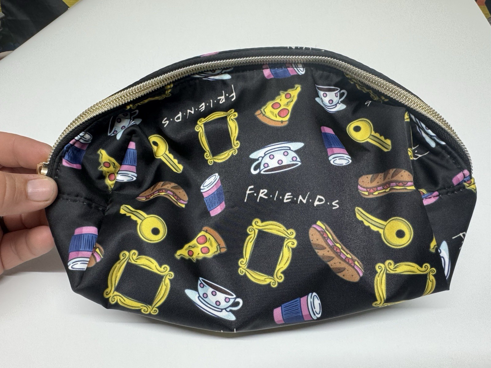 FRIENDS «How You Doin’?» Zipper Makeup Bag Set, PVC Multicolor