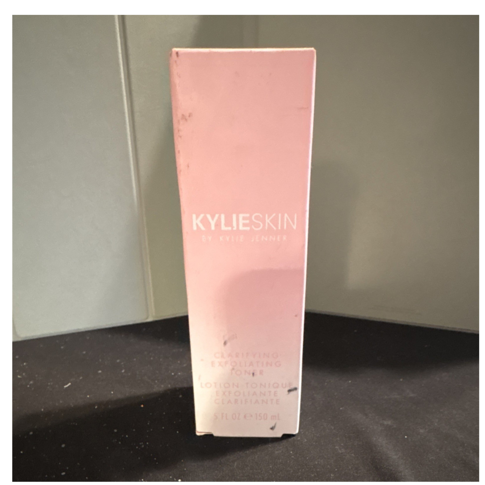 KYLIE SKIN Clarifying Exfoliating Toner Face 5 fl oz 150 ml 18M PAO MPN 13207A