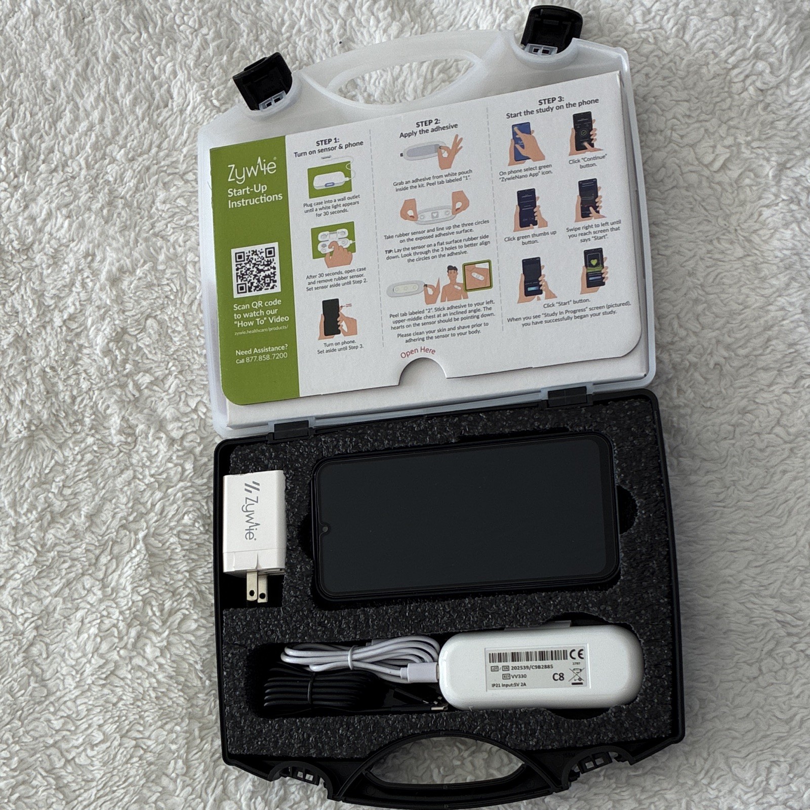 Zywie Nano MCT Patch Continuous Heart Monitor Kit w/ Phone, Charger & Case