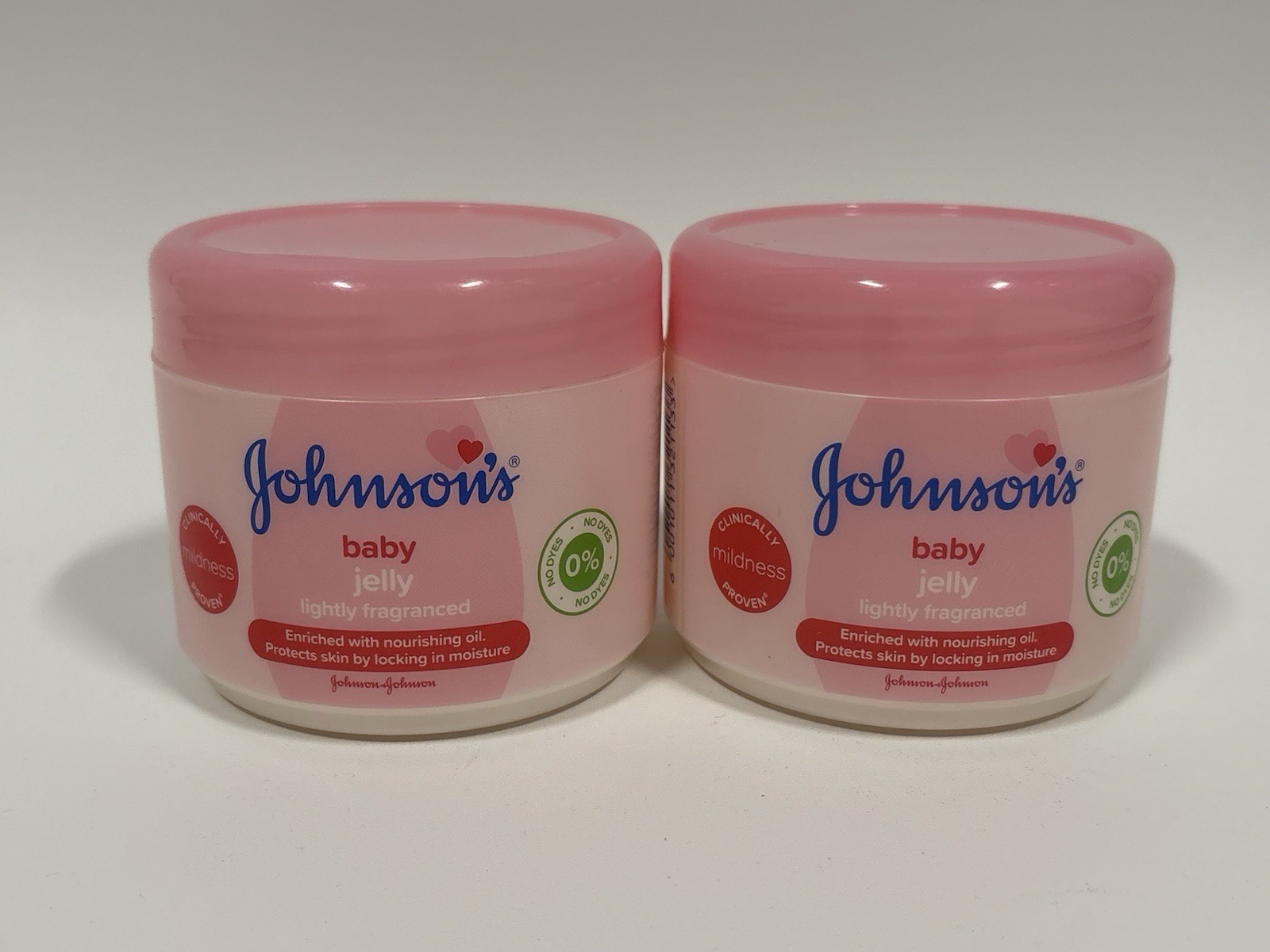 2 X Johnson’s Baby Jelly (100 ml) -Lightly Fragranced ⭐FREE SHIPPING⭐