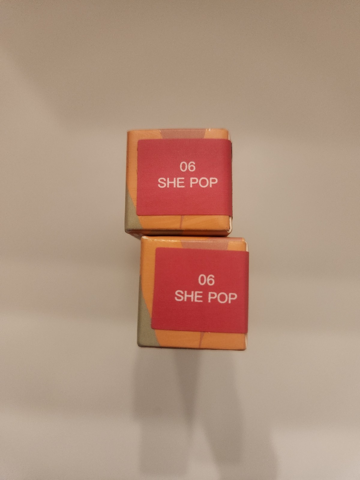 Oulac Moisture Shine Lipstick 06 SHE POP 2.2 g – 2 New In Box