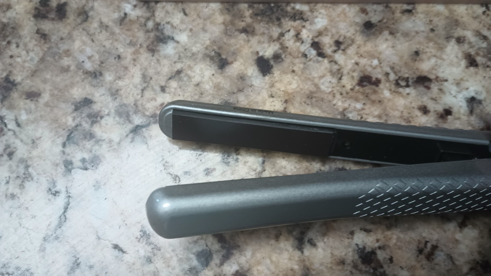Eva Nyc Mini Ceramic Styler straightener. New with directions bag Travel Read