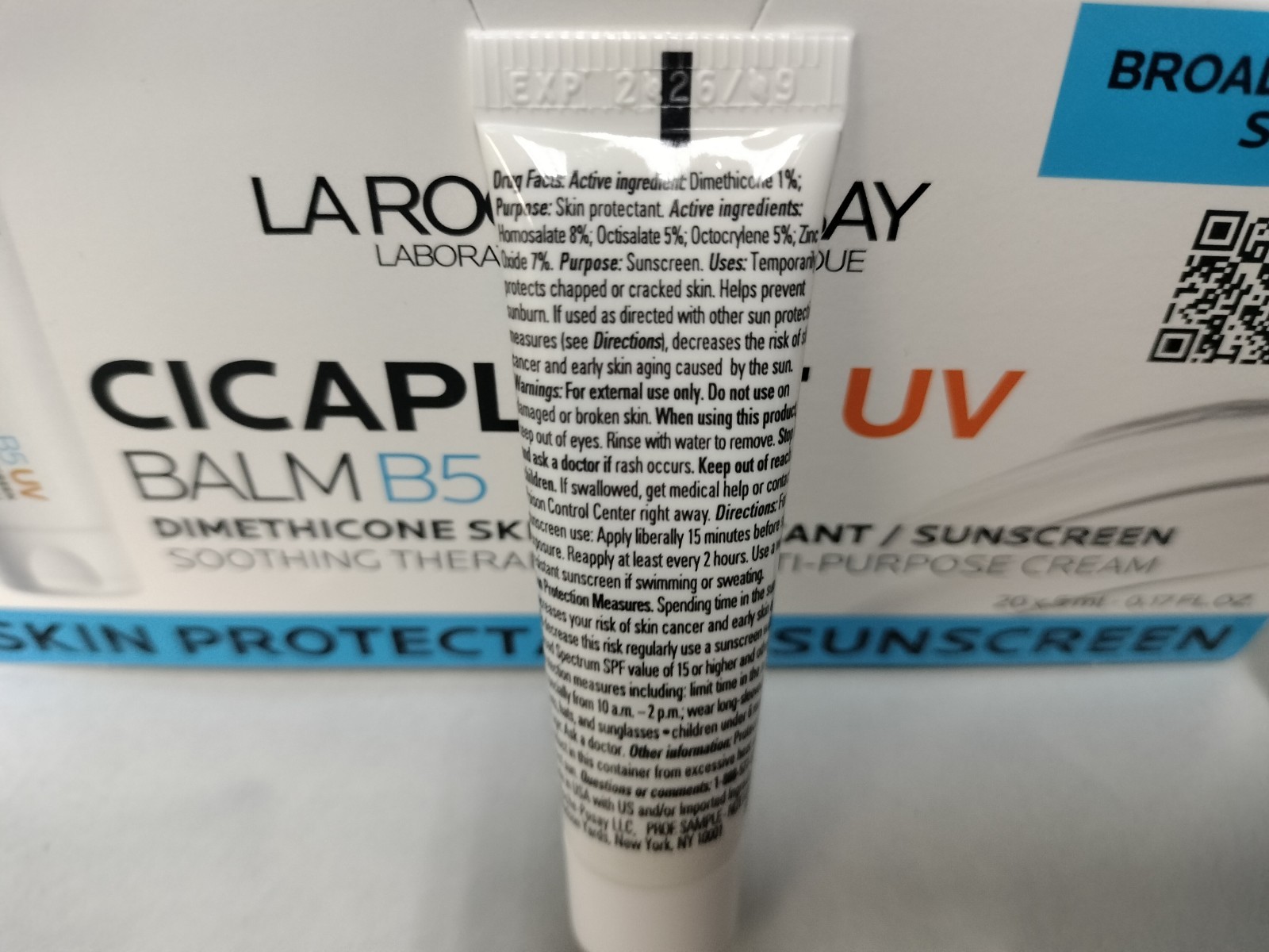 La Roche-Posay Cicaplast balm b5 Pack of 15/ 45 ML Total/ SPF 50 Expires 09/2026