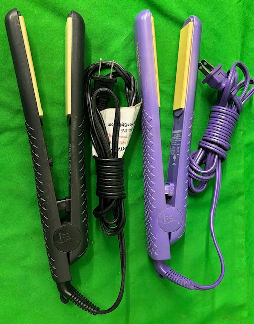HERSTYLER 2 PC PACK FLAT IRON – (BLACK/PURPLE) GENTLY USED