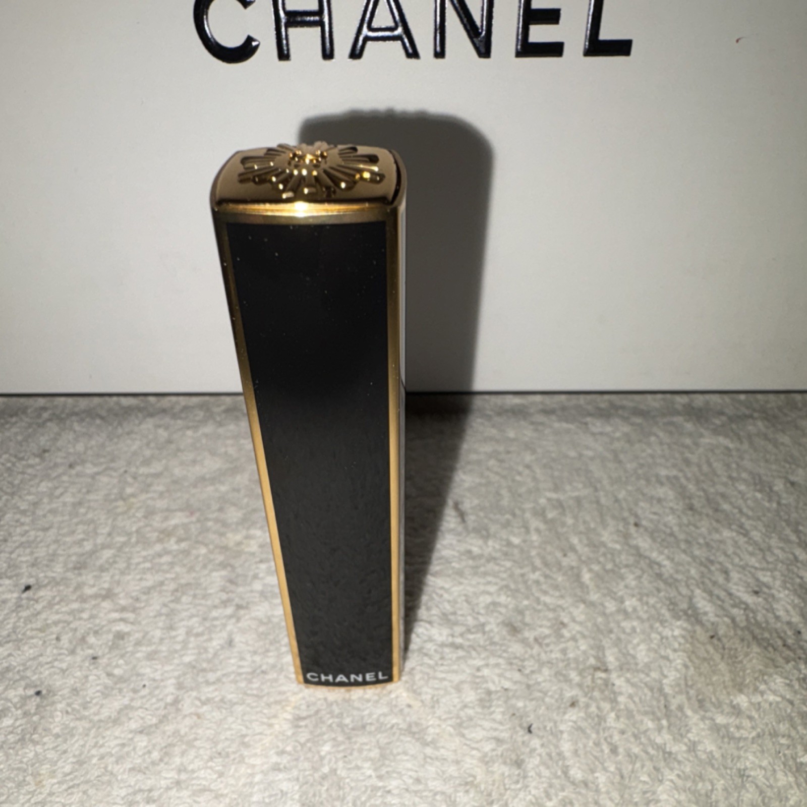 CHANEL Rouge Allure L’Extrait Lipstick 927 Orange Polaire Refillable Stick 18M