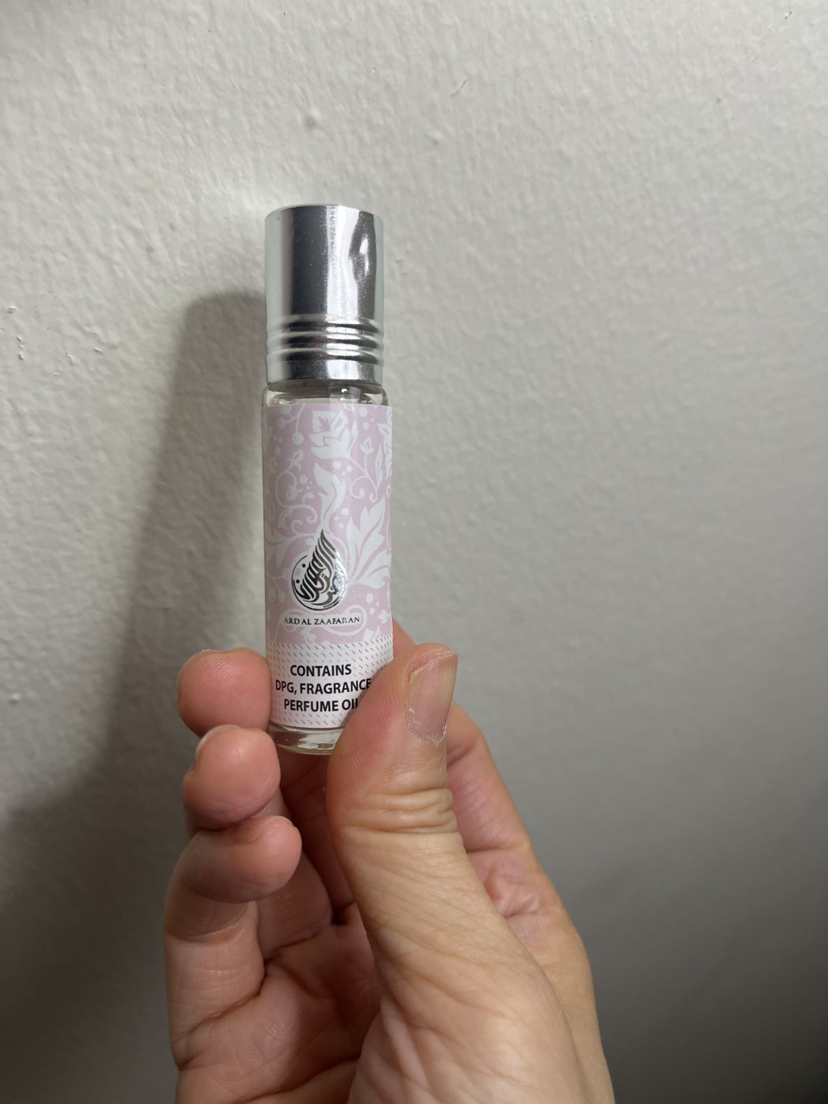 YARA Roll On Perfume Oil CPO – 10ML (0.34 OZ) By LATTAFA, Tavel Size Perfume Oil