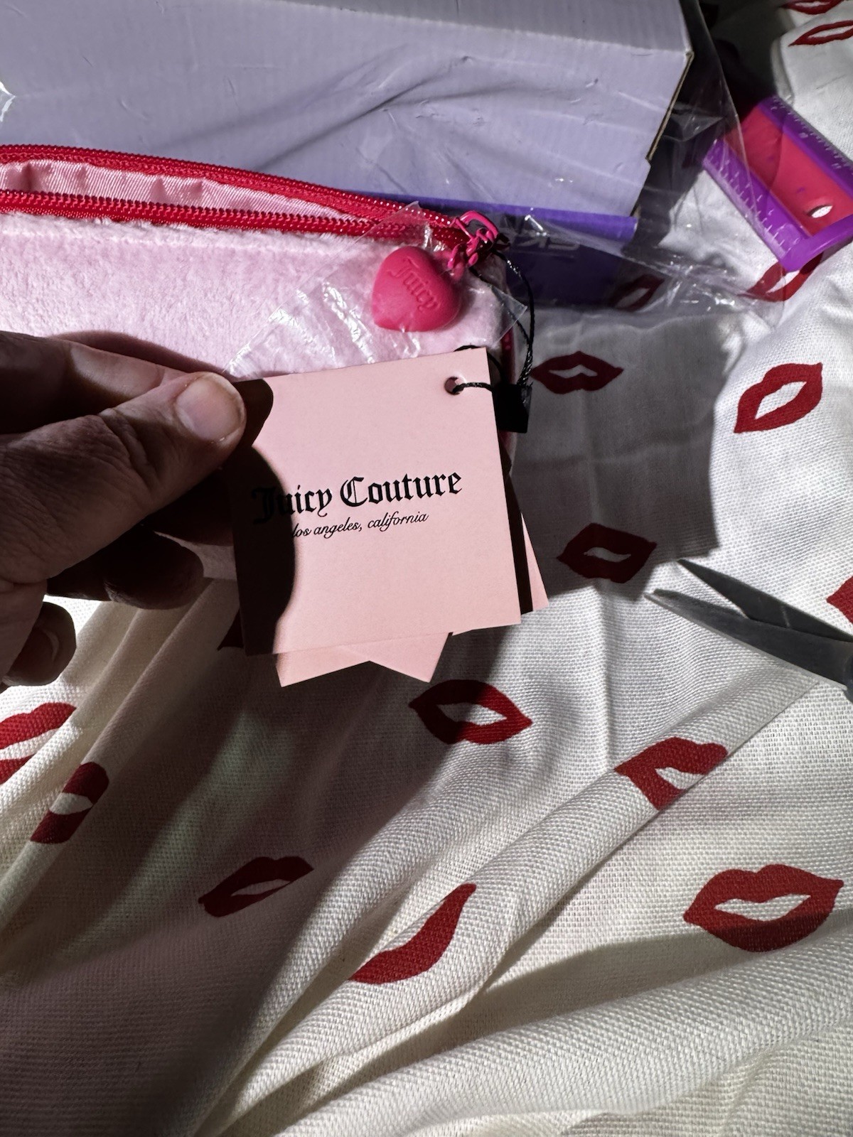 Juicy Couture Pink Zip Makeup Bag Pouch, Zipper Closure, 8 in L x 3 in H