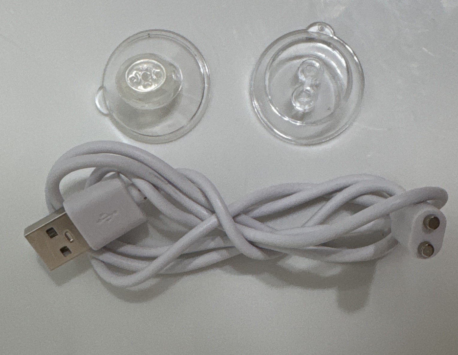 BeautyBio GLOfacial Pore Cleansing Tool, White, Tips, Concentrate & USB Cable